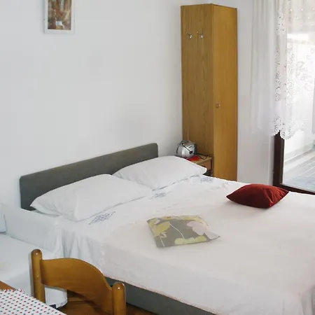 With A Parking Space Supetar, Brac - 2848 Супетар