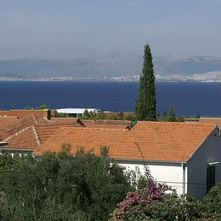Апартаменты With A Parking Space Supetar, Brac - 2848
